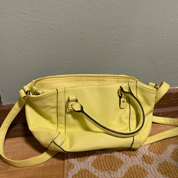 Merona Sunshine Purse - Picture 3 of 3